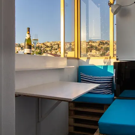 Skybar - Bay View, Private Balcony, Free Garage Appartement *