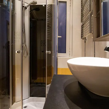 Skybar - Bay View, Private Balcony, Free Garage Appartement *