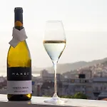 Skybar - Bay View, Private Balcony, Free Garage *